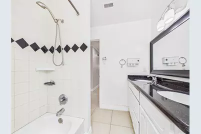 11419 Blackhawk Boulevard, Houston, TX 77089 - Photo 40