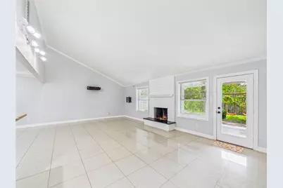 11419 Blackhawk Boulevard, Houston, TX 77089 - Photo 22