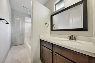 910 Snover St, Houston, TX 77007 - Photo 20