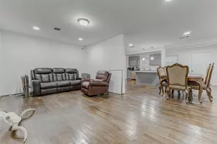 907 Whitaker Ave, Pasadena, TX 77506 - Photo 2