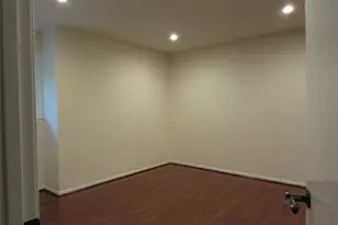 201 Vanderpool Ln, Houston, TX 77024 - Photo 34