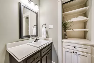 240 E Woodland Street, Houston, TX 77009 - Photo 8