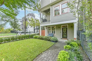 240 E Woodland St, Houston, TX 77009 - Photo 2