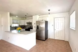 9350 Guywood St, Houston, TX 77040 - Photo 6