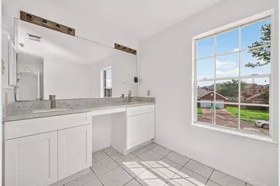 8202 Worthington Dr, Houston, TX 77083 - Photo 24