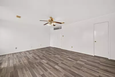 8202 Worthington Dr, Houston, TX 77083 - Photo 34