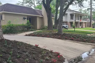 354 Tealwood Dr, Houston, TX 77024 - Photo 2