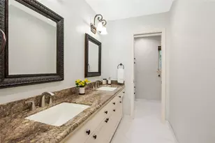 354 Tealwood Dr, Houston, TX 77024 - Photo 36