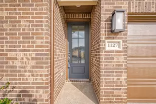 1127 Sugar Dr, Tomball, TX 77375 - Photo 2