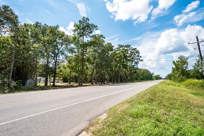 19996 Fm 2090 Road, Conroe, TX 77306 - Photo 32