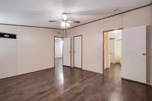 19996 Fm 2090 Rd, Conroe, TX 77306 - Photo 16