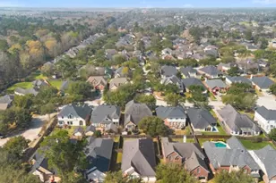 15818 Mossy Shores Ct, Houston, TX 77044 - Photo 16