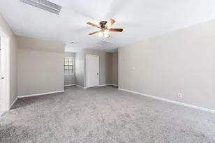 2245 N Austin Ave, Pearland, TX 77581 - Photo 28