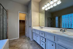 13610 Orchard Wind Ln, Pearland, TX 77584 - Photo 10