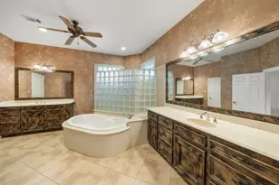 21 Wedgewood Dr W, Montgomery, TX 77356 - Photo 30