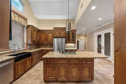 21 Wedgewood Drive W, Montgomery, TX 77356 - Photo 14