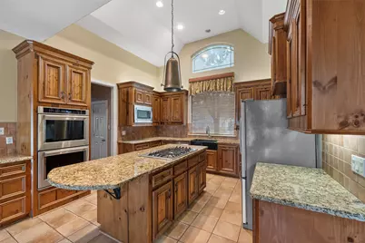 21 Wedgewood Drive W, Montgomery, TX 77356 - Photo 6