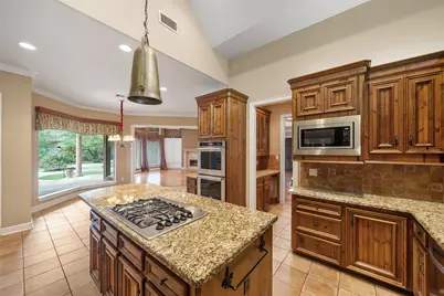 21 Wedgewood Drive W, Montgomery, TX 77356 - Photo 16