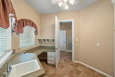 21 Wedgewood Drive W, Montgomery, TX 77356 - Photo 38