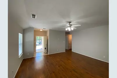 38 W Sage Creek Place, The Woodlands, TX 77382 - Photo 4