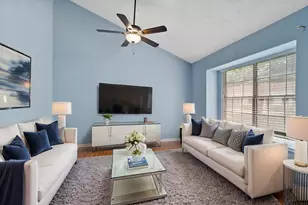 8952 Wilcrest Dr, Houston, TX 77099 - Photo 2