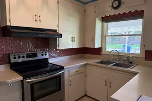 427 22nd Ave N, Texas City, TX 77590 - Photo 10