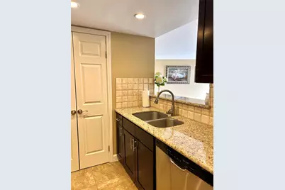 3525 Sage Road #1218, Houston, TX 77056 - Photo 4