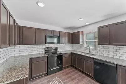 771 Plum Tree Circle, Livingston, TX 77351 - Photo 10