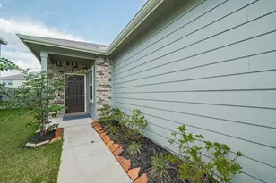 7826 Flowering Lotus Ln, Houston, TX 77016 - Photo 4