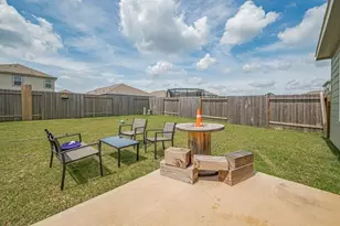 7826 Flowering Lotus Ln, Houston, TX 77016 - Photo 36