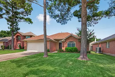 11814 Copperas Creek Drive, Sugar Land, TX 77498 - Photo 2