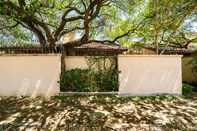 5918 San Felipe St Street #11, Houston, TX 77057 - Photo 6