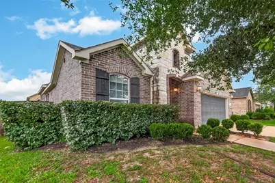 2209 Hidden Meadow Lane, Pearland, TX 77089 - Photo 2