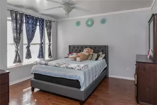 13122 Royal Bell Ct, Houston, TX 77047 - Photo 10