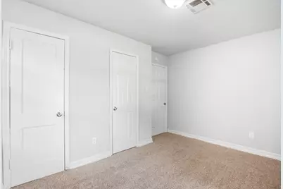 5326 Doulton Drive, Houston, TX 77033 - Photo 8