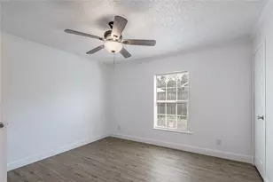 121 Varsity Dr, Huntsville, TX 77340 - Photo 24