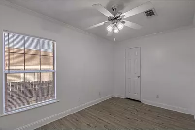 121 Varsity Drive, Huntsville, TX 77340 - Photo 14