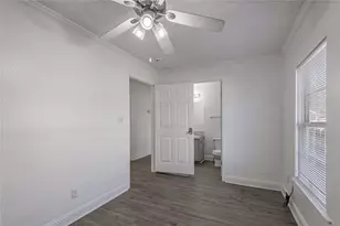 121 Varsity Dr, Huntsville, TX 77340 - Photo 16