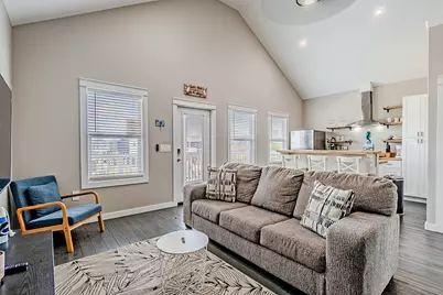 1079 Cedar Lane, Gilchrist, TX 77617 - Photo 10