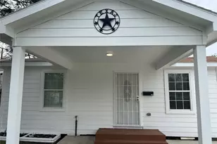 7410 Allsup St, Houston, TX 77061 - Photo 2