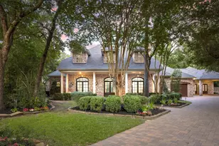 2 Hunnewell Way, The Woodlands, TX 77382 - Photo 1