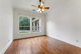 2 Hunnewell Way, The Woodlands, TX 77382 - Photo 22
