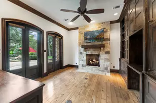 2 Hunnewell Way, The Woodlands, TX 77382 - Photo 40