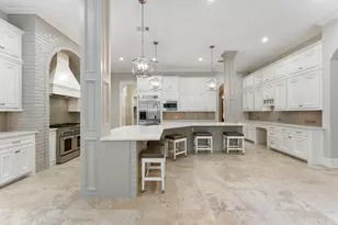 2 Hunnewell Way, The Woodlands, TX 77382 - Photo 12