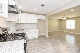 5433 Chennault Rd, Houston, TX 77033 - Photo 10