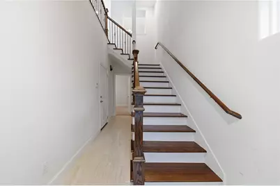 960 W 24th Street, Houston, TX 77008 - Photo 4