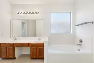 20122 Goss Hollow Ln, Katy, TX 77449 - Photo 16