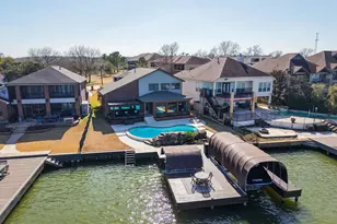 2 Villas Ways Dr, Conroe, TX 77356 - Photo 1