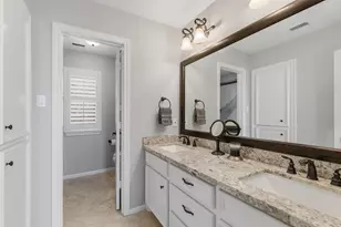 2 Villas Ways Dr, Conroe, TX 77356 - Photo 32