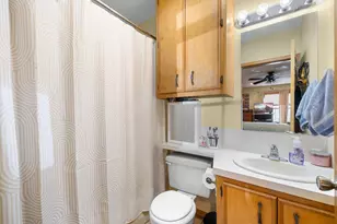 1326 Kathy Ave, Sealy, TX 77474 - Photo 20